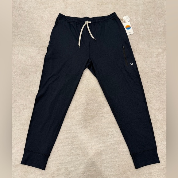 Vuori Sunday Performance Joggers with Drawstring
